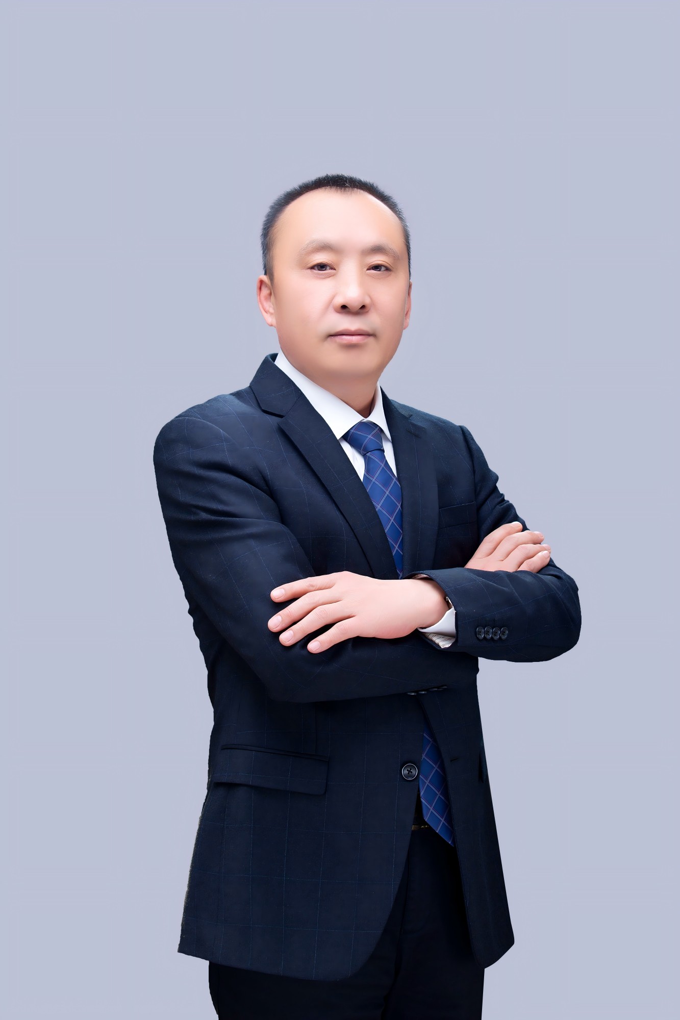 郭总个人形象照(1).jpg